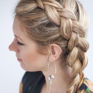 Hair Romance - side Dutch braid hairstyle tutorial